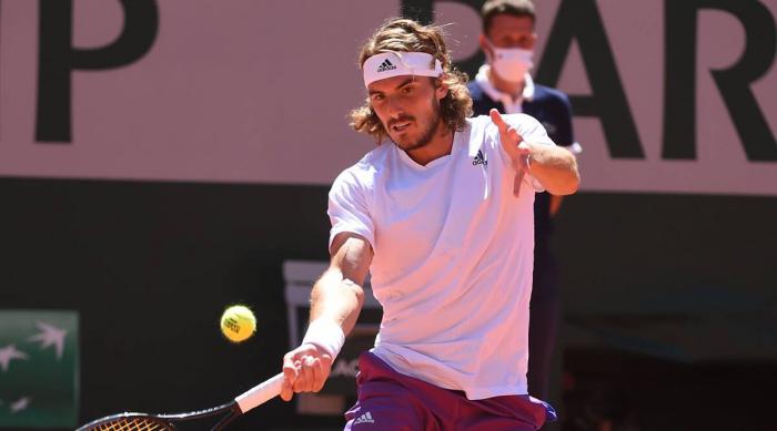Tsitsipas descenderá varios escalones en el ranking mundial tras su temprana derrota en Wimbledon.