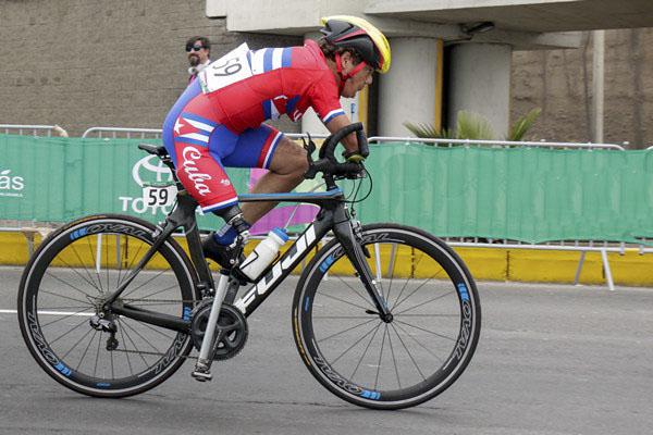 Damián López, de Cuba, compite en la final del ciclismo de ruta masculino en el Circuito San Miguel durante los VI Juegos Parapanamericanos Lima 2019, el 1 de Septiembre de 2019 en Lima, Perú. FOTO: Calixto N. Llanes/Periódico JIT (Cuba)