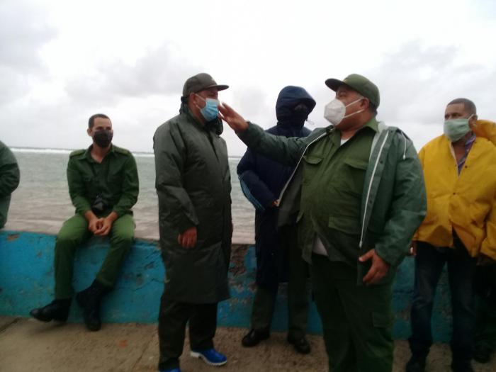CONSEJO DE DEFENSA DE GRANMA RECORRE CABO CRUZ PARA EVALUAR EFECTOS DE ELSA