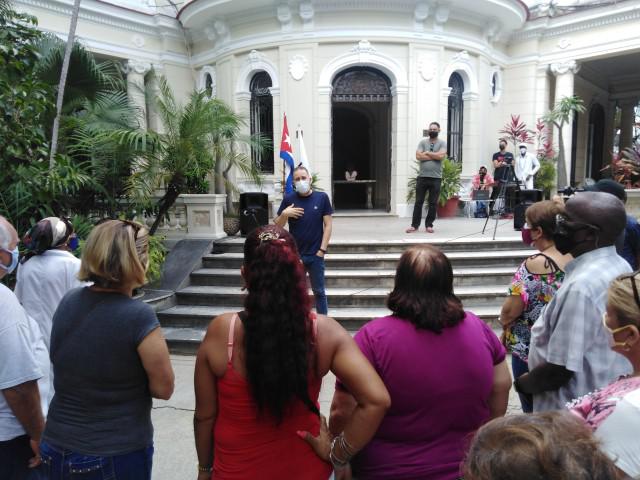 Uneac acto de apoyo a la revolución