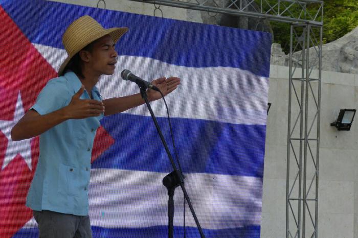 Acto de apoyo a la Revolución en Granma