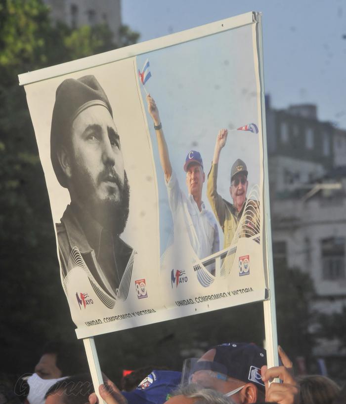 Acto politico cultural de apoyo a,la revolucion cubana.
