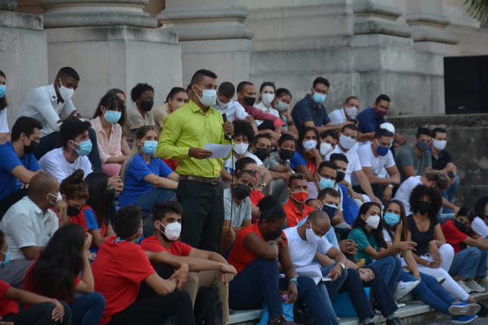 Caravana Victoria Popular: Intercambia Díaz-Canel con jóvenes cubanos