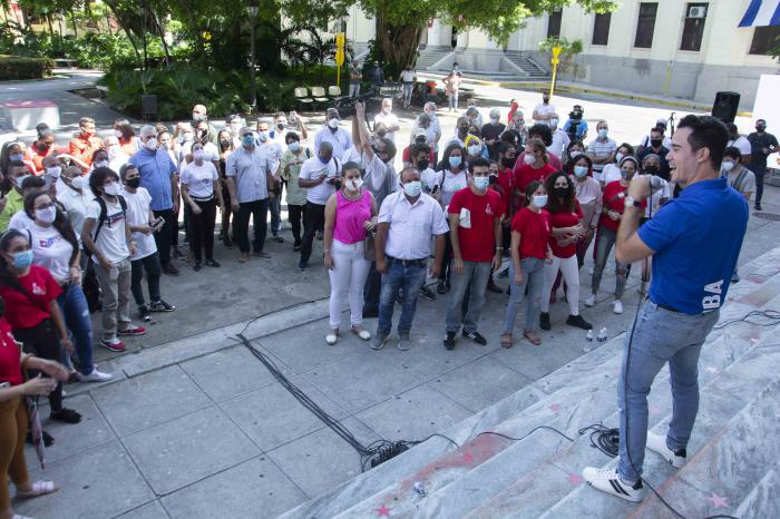 Caravana Victoria Popular: Intercambia Díaz-Canel con jóvenes cubanos