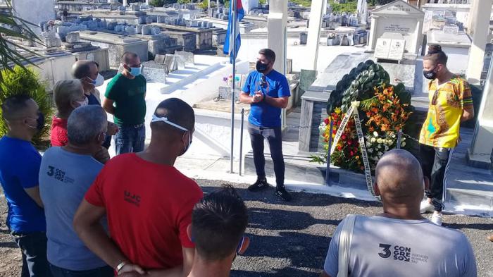 Homenaje a los Hermanos Saíz