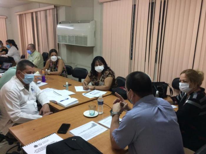 El Ministro de Salud refirió que “aún la población se descuida y no cumple con las medidas establecidas para evitar contagios. Es una batalla que requiere la disciplina de todos”.