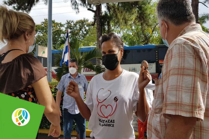 Regresaron a Pinar de Río los integrantes de la Brigada Henry Reeve que ayudaron a combatir la COVID-19 en Matanzas.