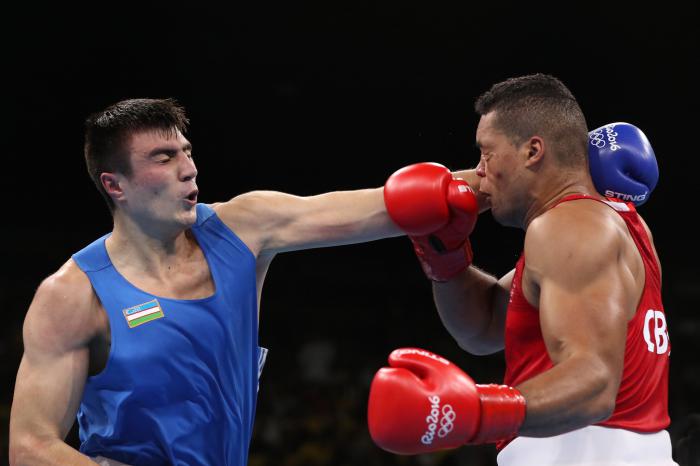Bakhodir Jalolov (izquierda) se coronó campeón olímpico en Tokio 2020.Foto: insidethegames.biz