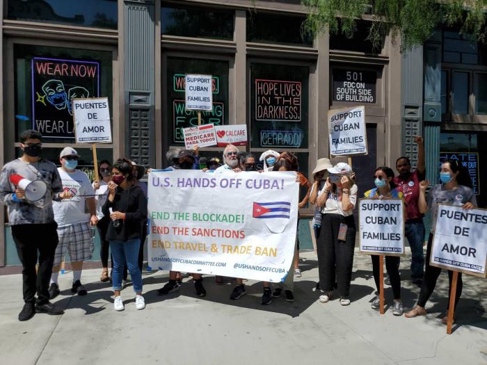 Manifestación en rechazo al unilateral e ilegal cerco económico de Washington hacia la Mayor de las Antillas. La imagen fue publicada por Lianys Torres Rivera, Jefa de la Misión de Cuba en Estados Unidos.