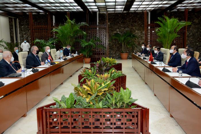 Encuentro con presidente Vietnamita