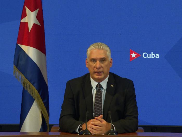 El Presidente de Cuba, Miguel Díaz Canel, aseguró que nuestros enemigos deben tener claro que no entregaremos la Patria y la Revolución que varias generaciones de patriotas nos legaron de pie . Foto: sitio de la presidencia 