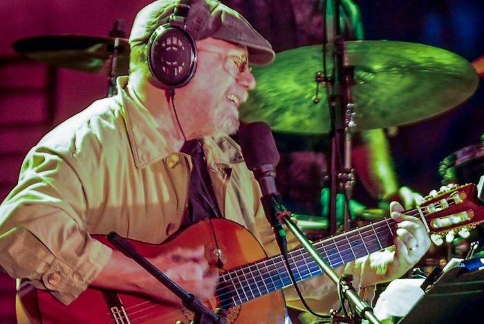 Silvio Rodríguez en Concierto por los Barrios, Municipio 10 de Octubre, invitados Yoruba Andabo