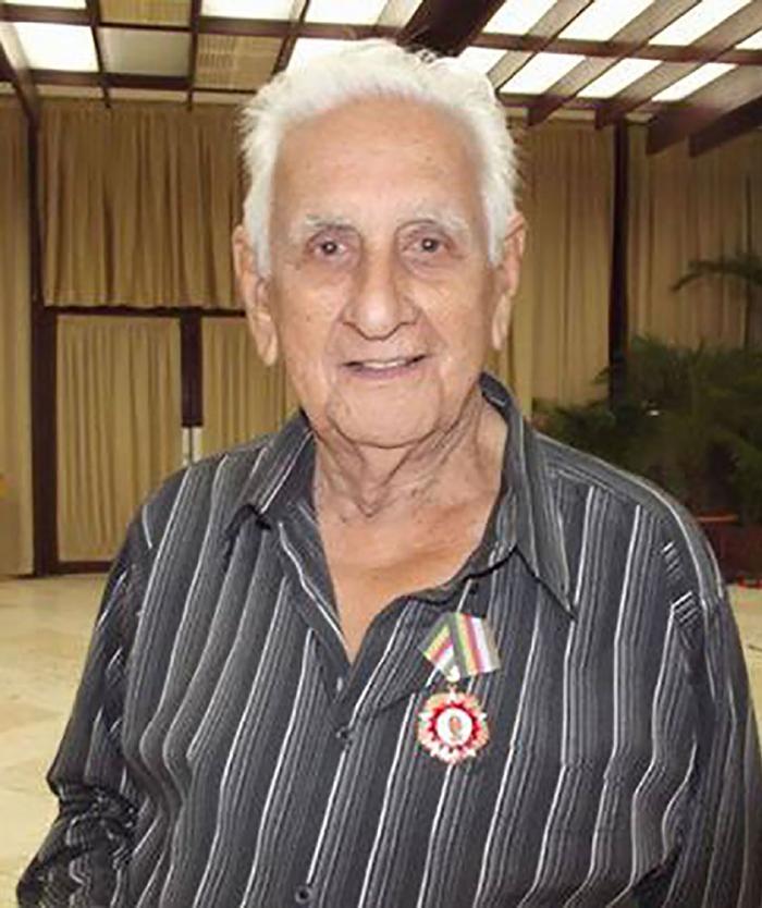 El 23 de enero de 2017 falleció en La Habana este distinguido escritor