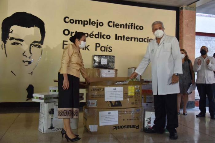 Donación Laos