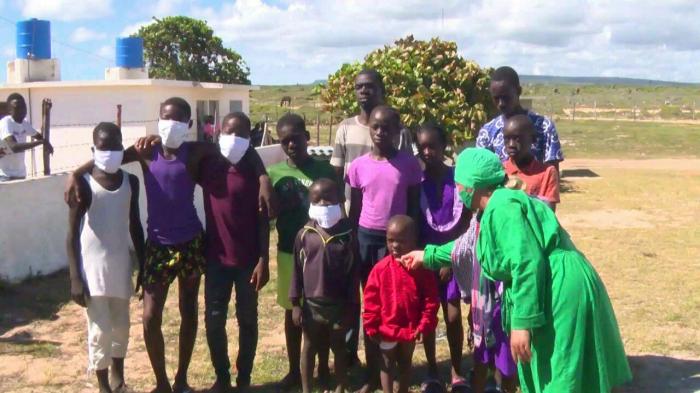 Los migrantes haitianos que intentan llegar a EE. UU., pero que recalan accidentalmente en Cuba son atendidos adecuadamente. 