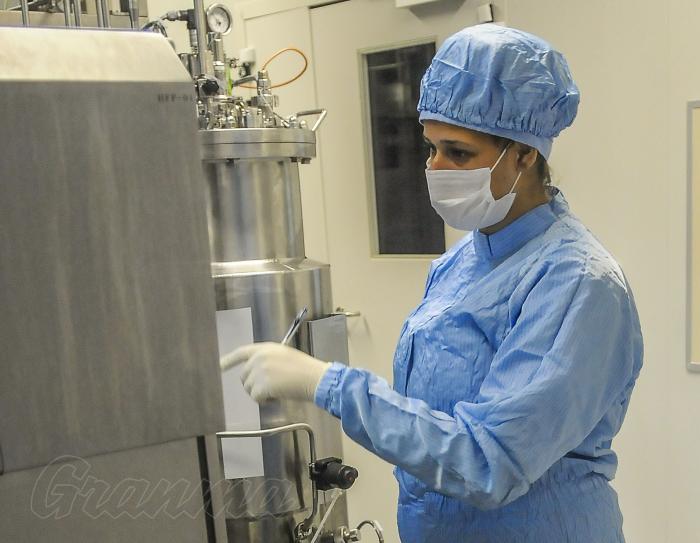 Conferencia de Prensa y recorrido por áreas del Centro de Ingeniería Genética y Biotecnología (CIGB)  y el Centro de Inmunología Molecular,