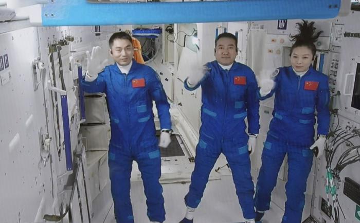 Nave tripulada china