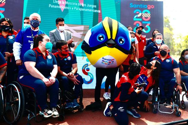 Fiu fue presentado en el Cerro San Cristóbal, icónico sitio de Santiago de Chile 
