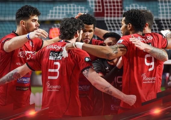 Cubanos con buen inicio en Liga Francesa de Voleibol
