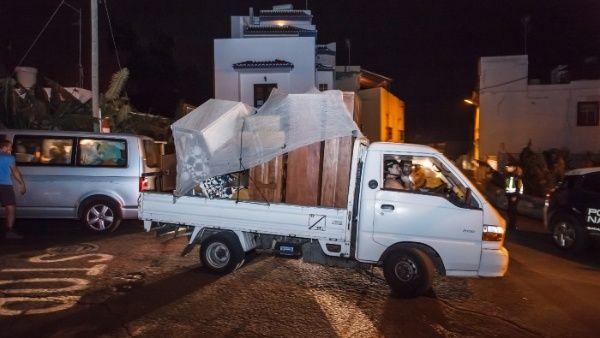 Al menos cinco ciudades de los municipios canarios de Llanos de Ariadanne y Tazacorte fueron evacuados por el avance de la lava. | Foto: @ACFIPRESS