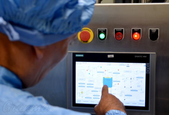 Centro de Ingeniería genética y Biotecnología. Producción del Interferón Cubano.