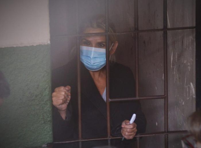 La presidenta golpista Jeanine Añez debe pagar al pueblo boliviano los sufrimientos causados: 