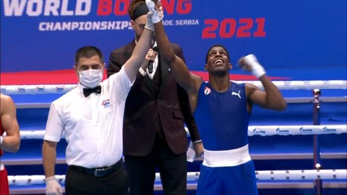 Andy Cruz Gómez se proclama tricampeón del mundo.