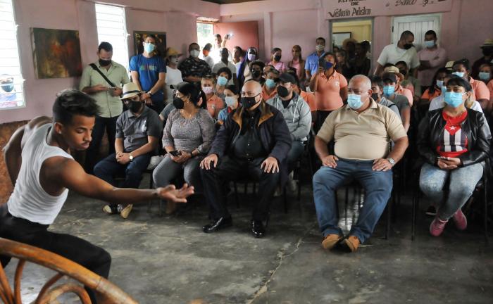 Cienfuegos. Teatro de los elementos
