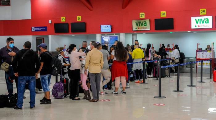 Apertura del los aeropuertos al turismo internacional, vuelo de American procedente de los EUA, Aeropuerto Internacional José Martí