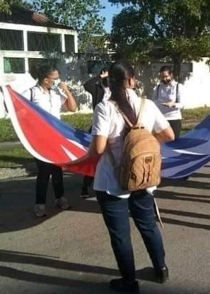 Homenaje a los 8 estudiantes de Medicina
