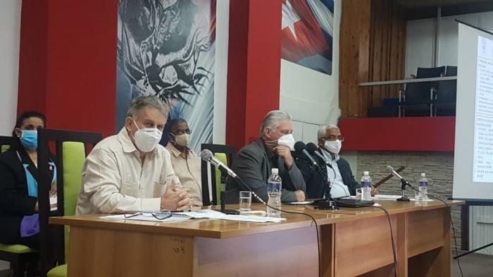 Juristas cubanos sostienen encuentro con el presidente Díaz-Canel