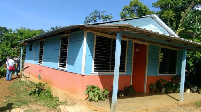 Viviendas que se erigen en las serranías