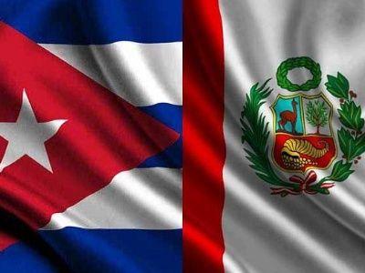 Banderas de Cuba y Perú. 