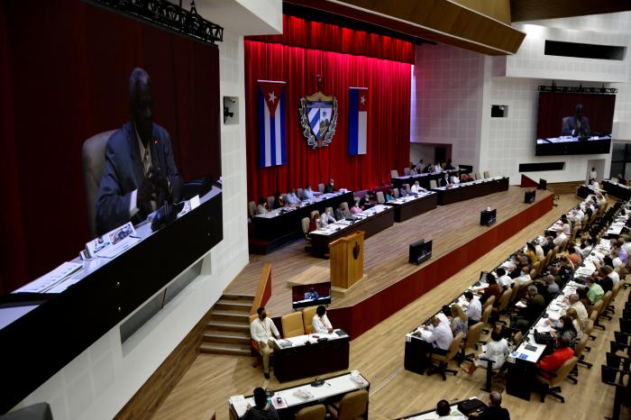 8vo Perìodo Ordinario de Sesiones de la IX Legislatura, con la presencia de Miguel Díaz-Canel Bermúdez, Primer Secretario del Partido y Presidente de la República de Cuba; Esteban Lazo Hernández, Presidente de la ANPP y del Consejo de Estado. Plenario