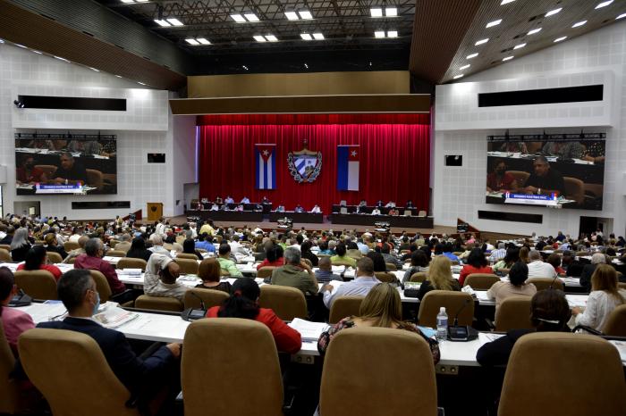 8vo Perìodo Ordinario de Sesiones de la IX Legislatura, con la presencia de Miguel Díaz-Canel Bermúdez, Primer Secretario del Partido y Presidente de la República de Cuba; Esteban Lazo Hernández, Presidente de la ANPP y del Consejo de Estado. Plenario