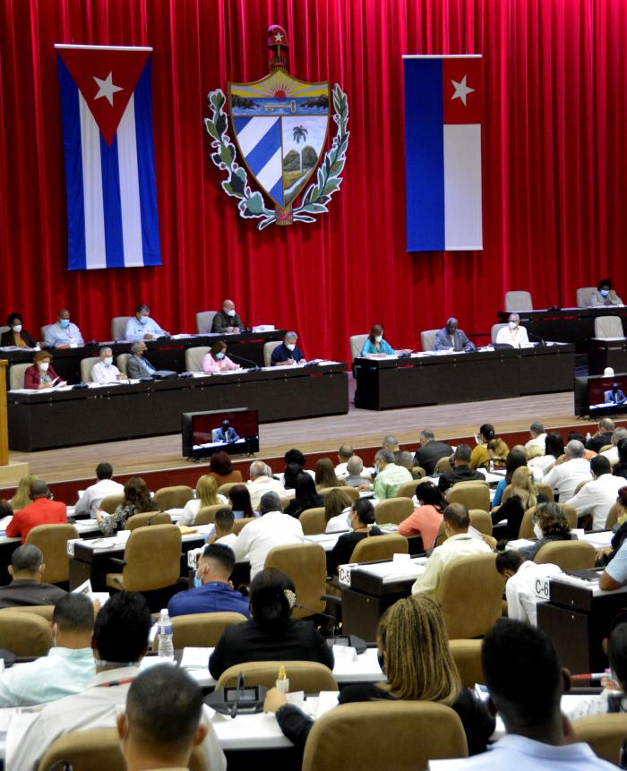 8vo Perìodo Ordinario de Sesiones de la IX Legislatura, con la presencia de Miguel Díaz-Canel Bermúdez, Primer Secretario del Partido y Presidente de la República de Cuba; Esteban Lazo Hernández, Presidente de la ANPP y del Consejo de Estado. Plenario