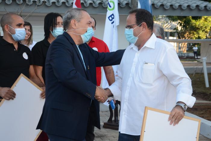 recorrido por instituciones científicas