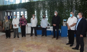 Díaz-Canel recorrió varias instituciones cientificas