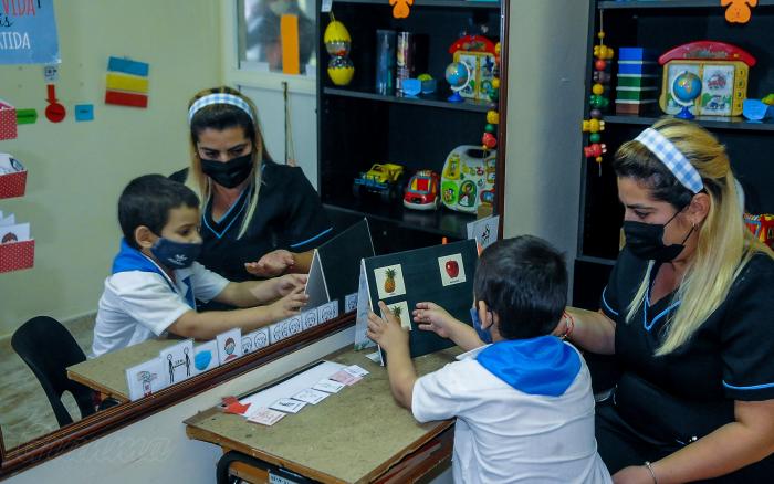 Acto por el Aniversario 60 de las escuelas especiales en el país