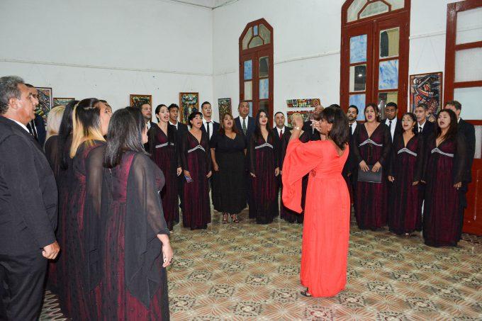 Fundado el 7 de enero de 1962 bajo la batuta del maestro René Capote Riera, este prestigioso colectivo coral –uno de los más antiguos de su tipo en Cuba– arriba hoy a sus primeros 60 años de andar fecundo por el pentagrama musical cubano y extranjero.