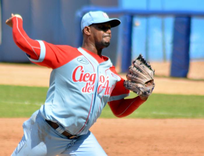 Dachel Duquesne completó su cuarto juego en la 61 Serie Nacional y alcanzó su octavo triunfo