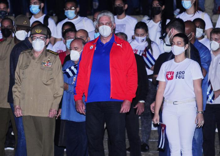 Marcha de las antorchas por el aniversario 169 del natalicio de José Martí, presidido por Miguel Díaz - Canel