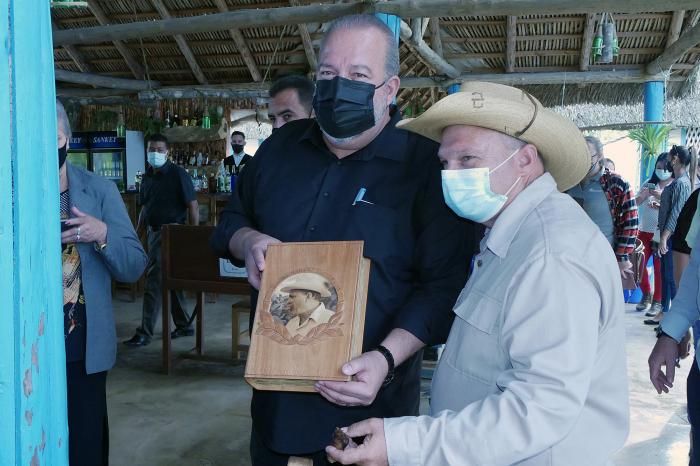 Visita gubernamental a Pinar del Río