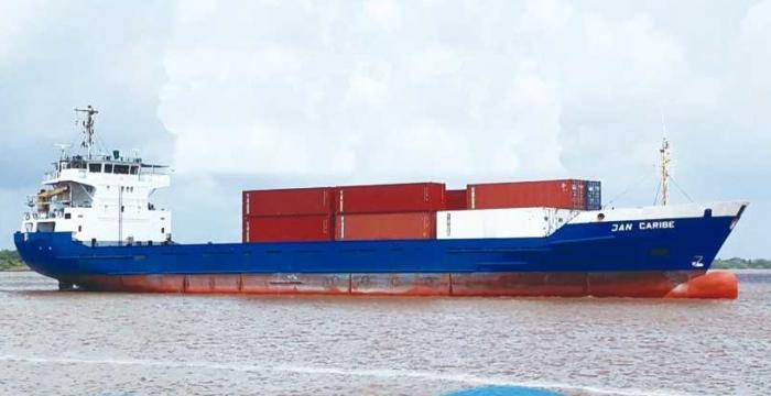 El barco comenzó su itinerario en horas de la mañana de este domingo desde el Puerto Arlen Siu, la principal ruta de acceso del país hacia mercados internacionales en el Caribe y la costa este de Estados Unidos.