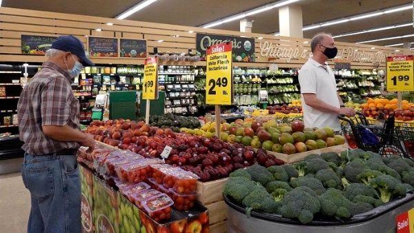 Dentro del segmento de los alimentos, el precio de las compras en supermercados subió uno por ciento