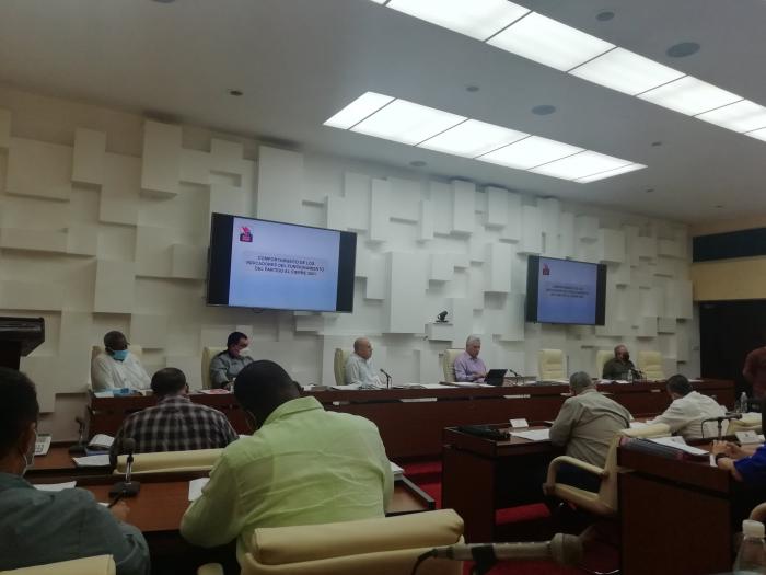 DC y dirigentes provinciales del PCC