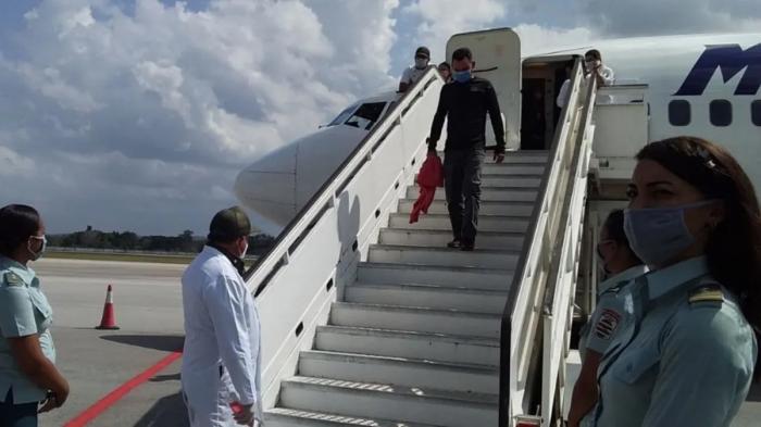 Retornan a Cuba migrantes irregulares José Manuel Lapeira Casas/ACN