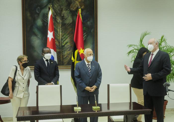 Palabras de Rodrigo Malmierca, Ministro de Comercio Exterior en la Firma del acta de la visita oficial de la delegación de Angola, en presencia del Exmo. Sr. Adao Francisco Correia de Almeida, 