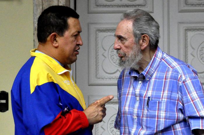 Fidel Castro y Hugo Chavez.