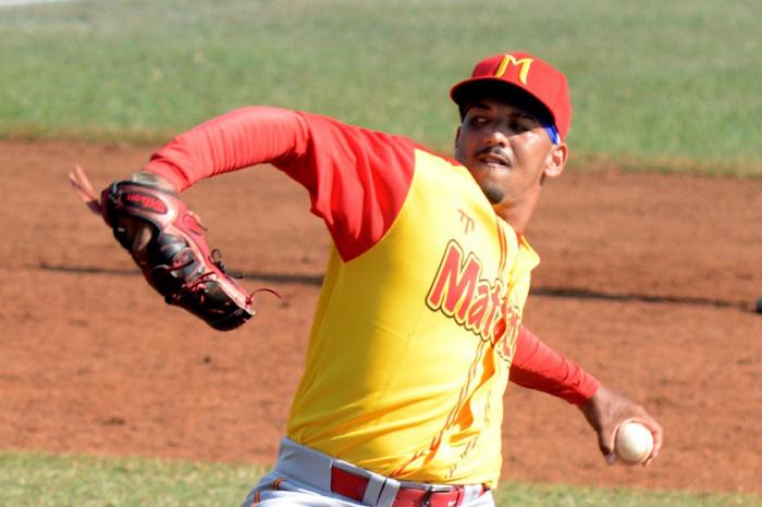 El zurdo Naykel Cruz hizo un magistral relevo y Matanzas salió de la negativa racha de siete deerrotas